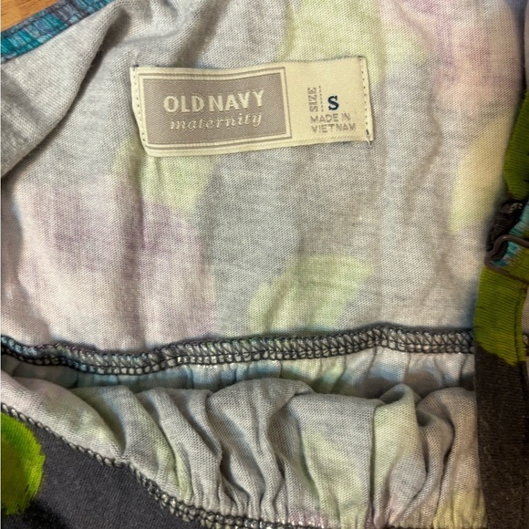Long maxi dress- old navy maternity dress- spring/ summer floral maternity small - Picture 2 of 4